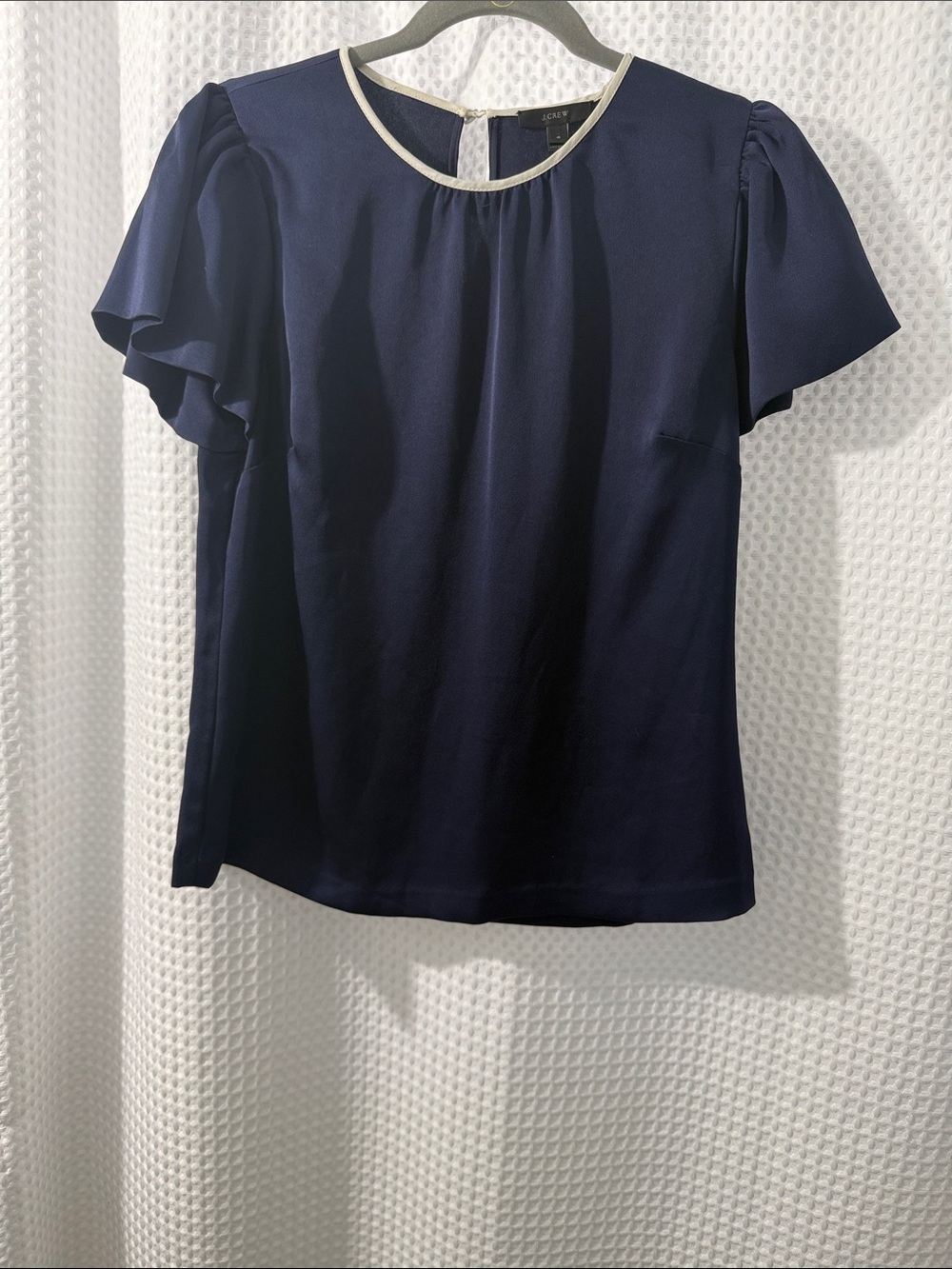 J. Crew Women’s Navy Blue With Cream Trim Drapey Crepe Cap-sleeve Blouse Size 4